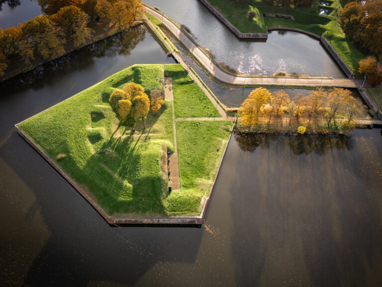 Monumentenbezit organizes international symposium on fortification construction